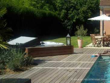  jacuzzi et piscine summum du confort