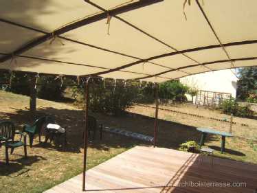 Pergola adossée posée sur notre terrasse bois par la maison ourika pergola fer forge pour terrasse bois