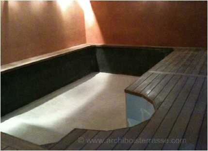 parement et entourage piscine bois d' intérieur