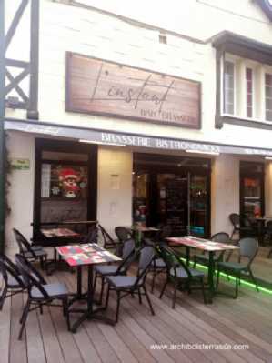 Terrasse en bois de bar-brasserie "l'instant" à Vernon Eure