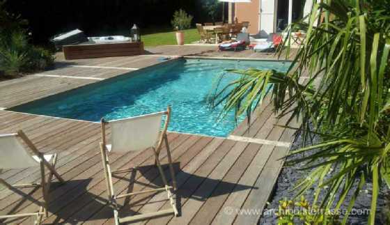 terrasse piscine et jacuzzi orgeval