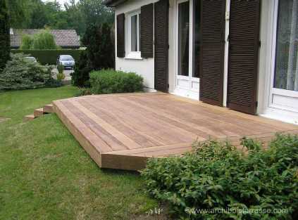 vieille terrasse restauree avec du bois design