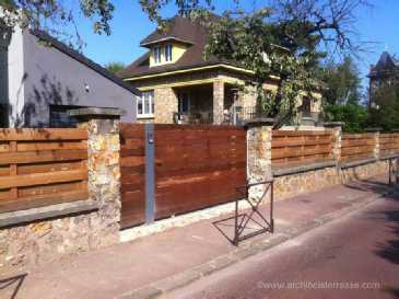 barriere et portail bois coulissant motorisé