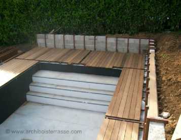 construction terrasse piscine, les lambourdes et les entourages