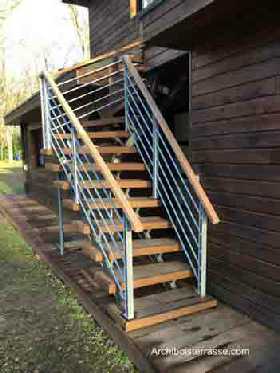 Escaliers rénovés avec du bois exotique