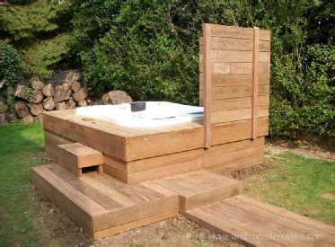 jacuzzi au jardin alternative judicieuse a la piscine