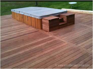 spa exterieur pose sur terrasse bois