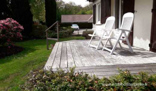Terrasse en bois réalisée en 2007 et cette même terrasse 12 ans après Terrasse en bois avant et après 12 ans