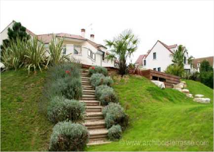 terrasse de piscine, les amenagements paysagers