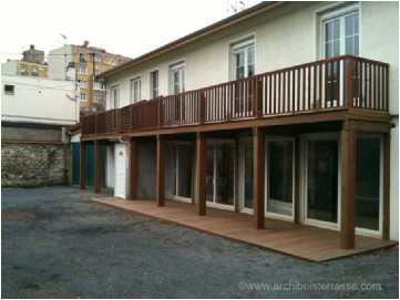 balcon terrasse sur pilotis en bois