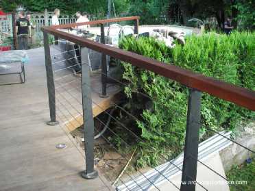Terrasse bois suspendue en construction pour la TV - réalisation obligatoire en 1 semaine de tous les travaux terrasse bois suspendue en construction